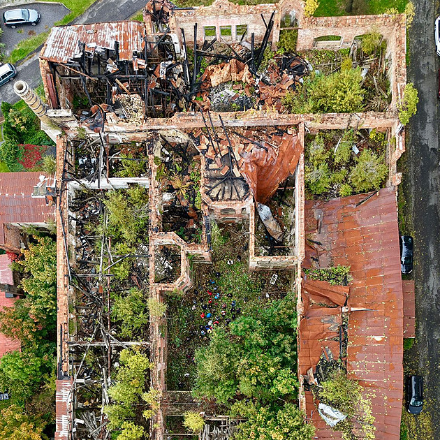 Z chátrající továrny na lustry kulturní centrum. Záchrana Eliášky se rozjíždí