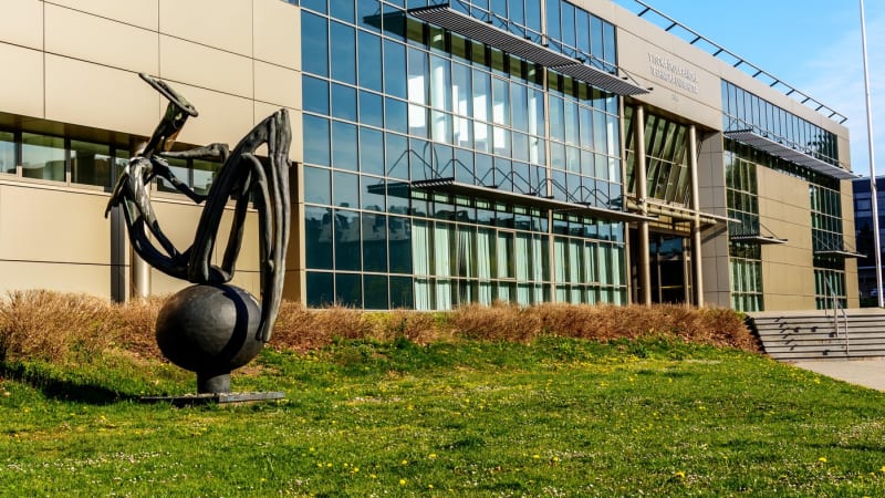 Zemřel uznávaný pedagog Pospíšil z ostravské VŠB. Čest jeho památce, vzdal hold děkan