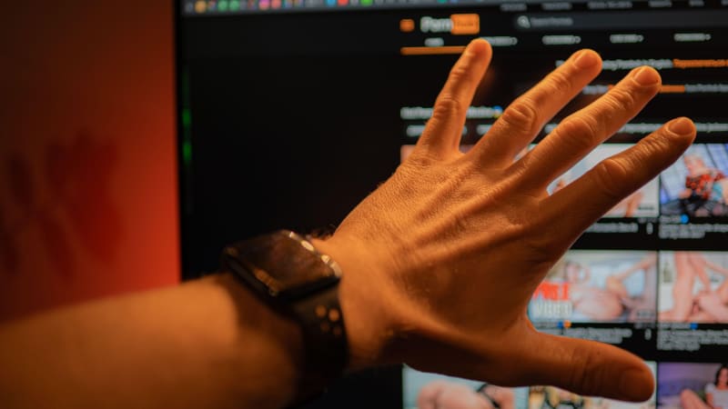 Pornoweby v Itálii budou hůře přístupné, včetně těch světoznámých. Země zpřísňuje kontroly věku