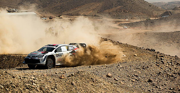 Po čtyřech letech zpět na trůnu. Ogier ovládl MS v rallye a srovnal Loebův rekord