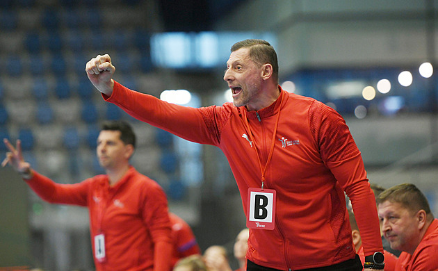 Hlavatý povede kromě českých házenkářek také francouzský Brest