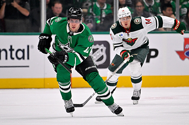 U Faksů chodí Santa, ozve se i Rulík? Návrat do Dallasu byl dárek, říká útočník