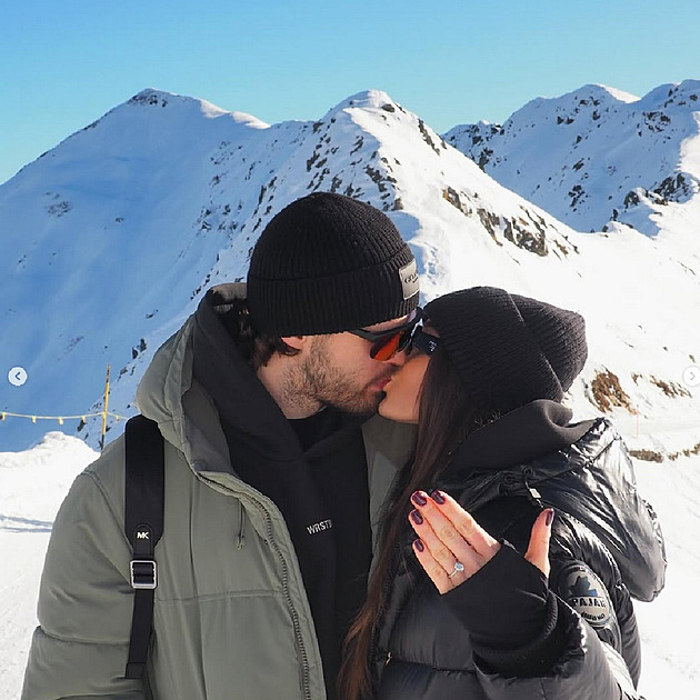 Šlégrova dcera Jessica se zasnoubila, chystá svatbu s hokejistou Hrabíkem