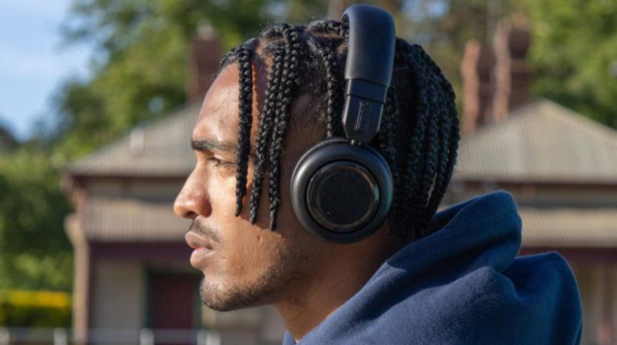 Sluchátka i repráček v jednom: TDM Neo mají unikátní konstrukci, chybí jim ale klíčová funkce