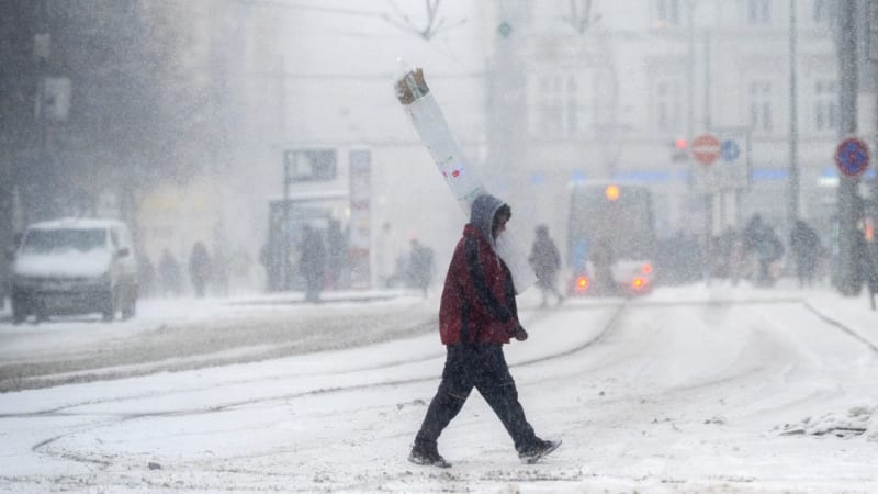 Vysoký stupeň nebezpečí: Česko sevře ledová pěst. Zasáhne větší oblast, zpřísnili výstrahu
