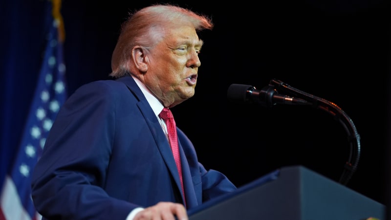 Okamžitě opusťte Írán, vyzývají evropské země své občany. Trump promluvil o zabíjení a popravách