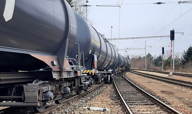 Na Budějovicku vykolejila při posunu cisterna, vlaky u nehody musejí zpomalit