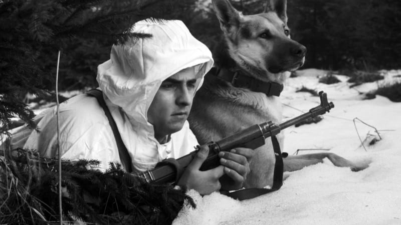 Agenti chodci a převaděči. Projekt Paměť národa připravil novou únikovou hru v Českých Budějovicích