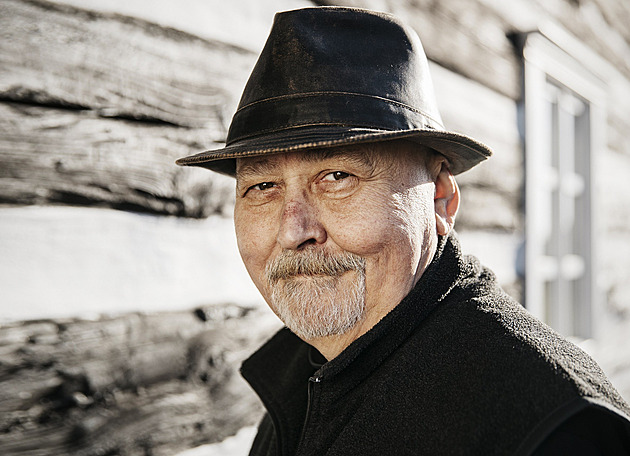 Hagrid, Alf, plukovník z Haló haló. Kam se z dabingu vytratil Ota Jirák