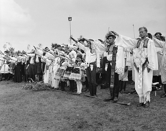 Když Slovácko hajlovalo a žádalo Hitlera o připojení ke Slovensku