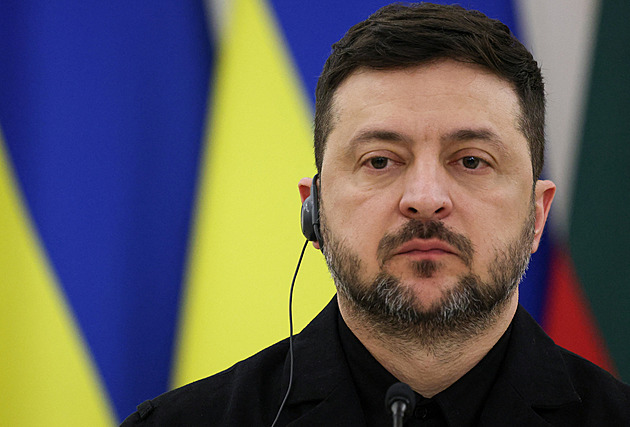 Zelenskyj ohlásil plán prezidentských voleb a referenda o mírové dohodě