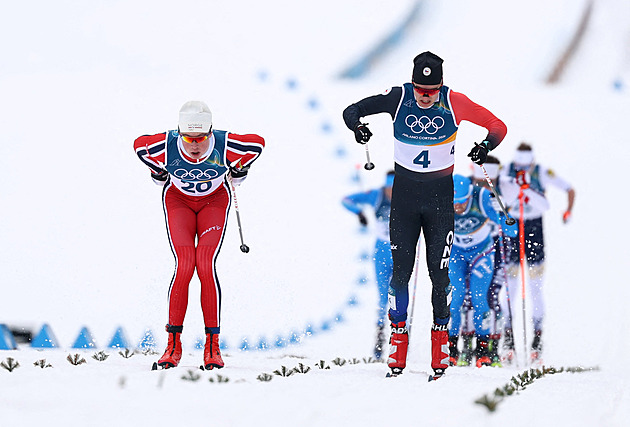 Musíte vytrvat. Tužovi se píle vyplácí, trenér se bál, že medaile vyřadí servis