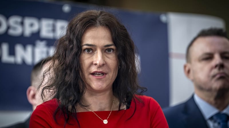 Komplikace pro Šichtařovou: Rezignační dopis nesplňuje zákonné podmínky, upozornila Válková