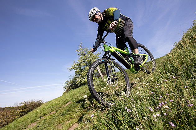 Jak vybrat první kolo nebo elektrokolo: Kompletní průvodce pro rekreační jezdce