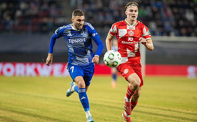 ONLINE: Mohuč - Sigma 0:0, Koutný v úvodu chytá nepříjemnou střelu z úhlu