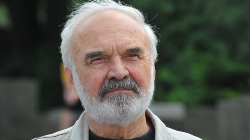 Svěrák je nejlepší scenárista české historie. Klaus mu nesahá ani po palec u nohy, říká Cífka