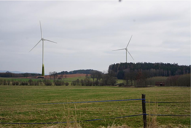 Chystané větrníky u Úpice po dvou letech narazily, odpůrci chtějí referendum