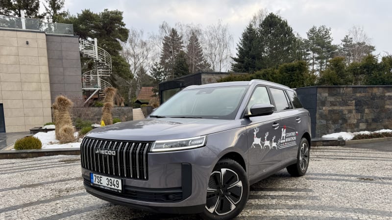 Jaecoo 5: Čínské SUV se vzhledem Range Roveru, které leze do zelí Škodě Karoq