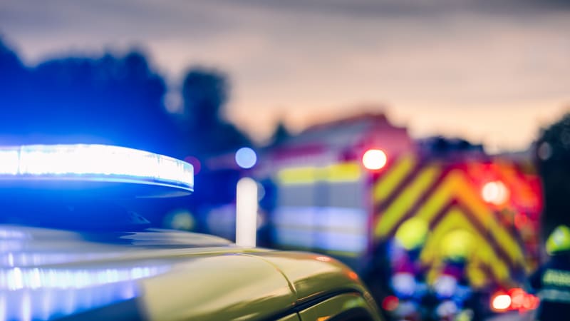 Tragická nehoda na Jablonecku: Řidič vletěl do protisměru. Čelní střet s druhým vozem nepřežil