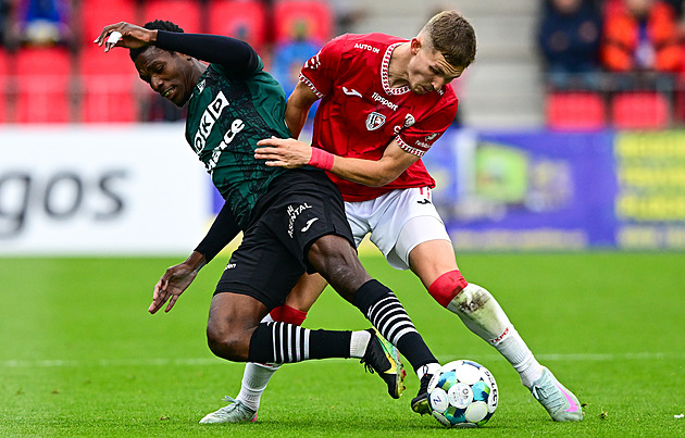 Karviná - Pardubice 1:2, Patrák a Samuel zařídili vítězství hostů