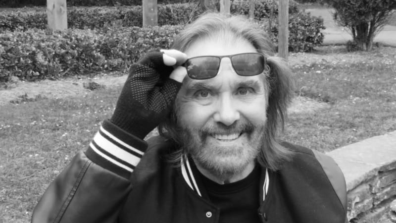 Zemřel frontman populární kapely Dr. Hook Dennis Locorriere. Podlehl zákeřné nemoci