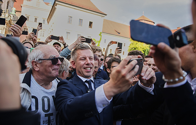 Maďarský premiér Magyar navštívil Polsko. Uvedl, že chce posílit spolupráci ve V4