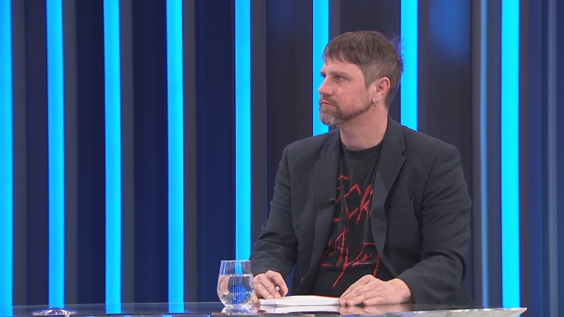 Pavel na summitu NATO? Spíš pojede na motorce do Pardubic na koncert ZZ Top, říká Kolář