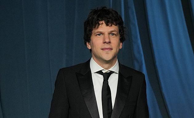 Maggie Gyllenhaalová a Jesse Eisenberg převezmou Cenu prezidenta MFF