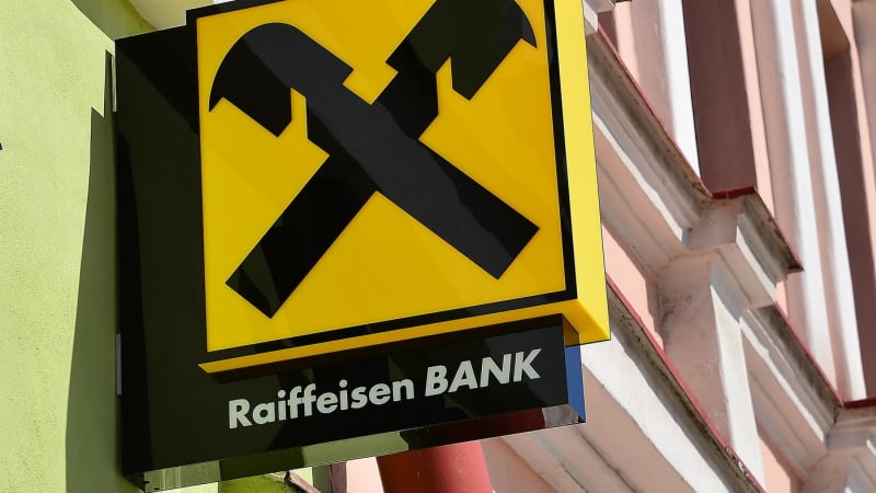 Odstávka služeb: Klientům Raiffeisenbank nebude fungovat internetové a mobilní bankovnictví