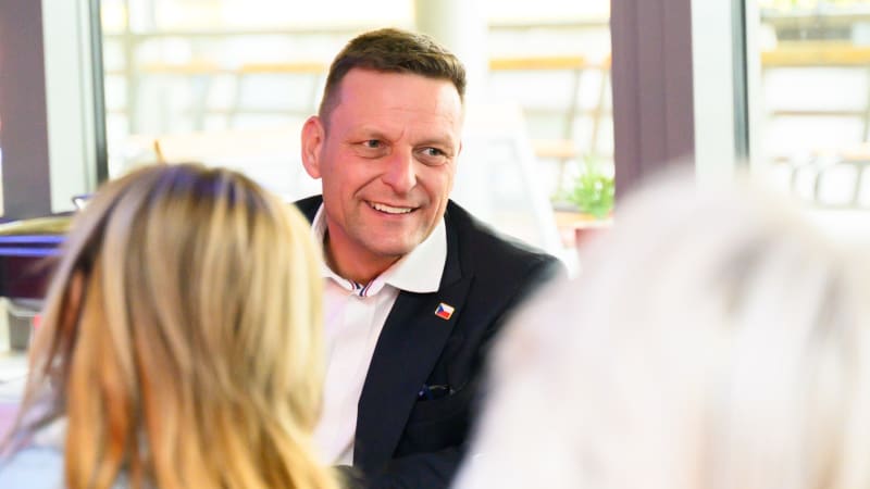 Parte jako špatný vtip. Poslance ANO nechal hacker zemřít, napadl politikovy sociální sítě