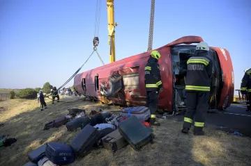 Při nehodě polského autobusu v Maďarsku zahynulo dvanáct lidí