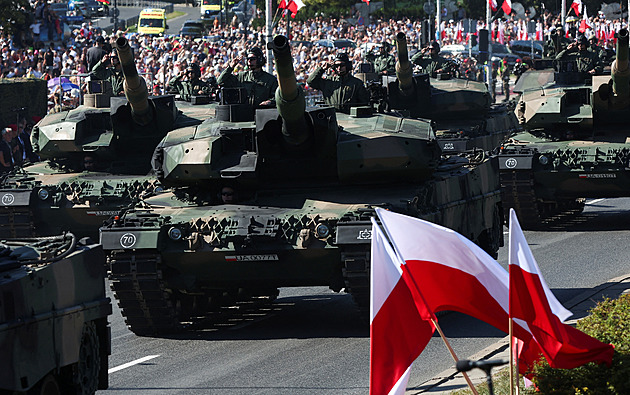 Polsko omezuje vojenskou závislost na USA. Zbraně chce vlastní i české