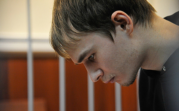 Děsí Putinův režim. Anarchista přemohl žalářní kasty i matematický problém