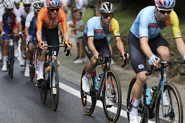 Duhový cíl, odlišné cesty. Jak se Evenepoel, Van Aert a spol. chystají na mistrovství?