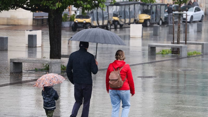 Na Česko se žene ochlazení a další déšť. RADAR varuje, kde změny pocítí nejvíc