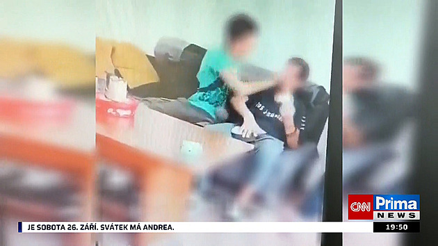 Pěsti i kopance, parta dětí napadla muže. Občas udělají lumpárnu, říká šéf policie