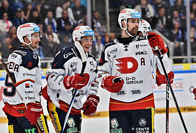 Vítkovice – Pardubice v TV: Kde sledovat extraligu živě, stream, kurzy, statistiky