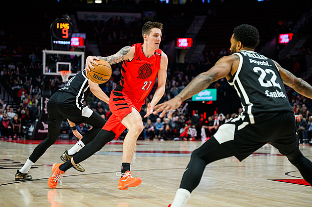 Krejčí dal v přípravě na NBA deset bodů, Portland si zastřílel proti Londýnu