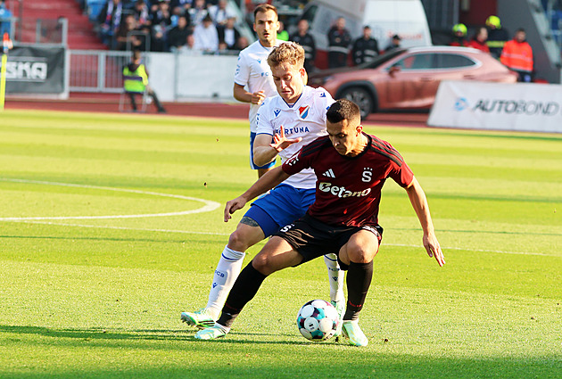 Baník - Sparta 0:0, oba týmy zahazovaly šance, domácím v první půli neuznali gól