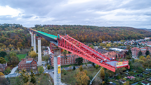 Smutný pomník. Německý Bild se opřel do drahého obchvatu, kde staví i Metrostav